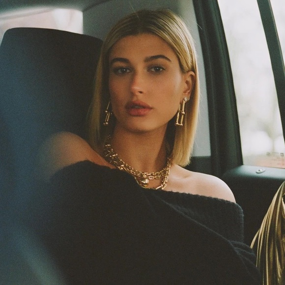 Jewelry - *AS SEEN ON Kylie Jenner* Gold Hardware Earrings